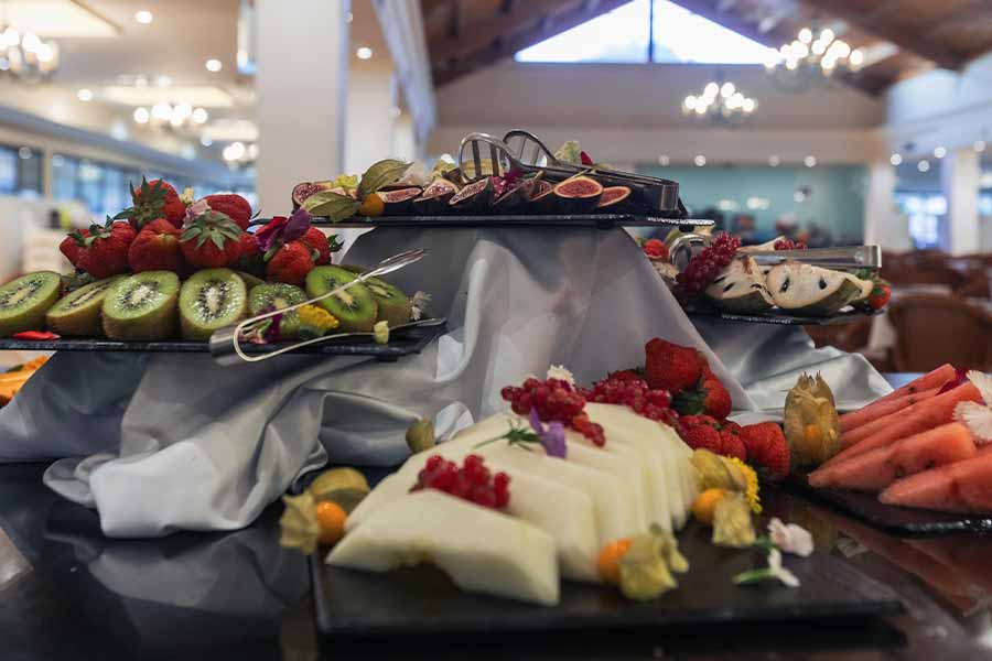 restaurant buffet vell mari hotel & resorts service restaurant buffet vell mari hotel & resort